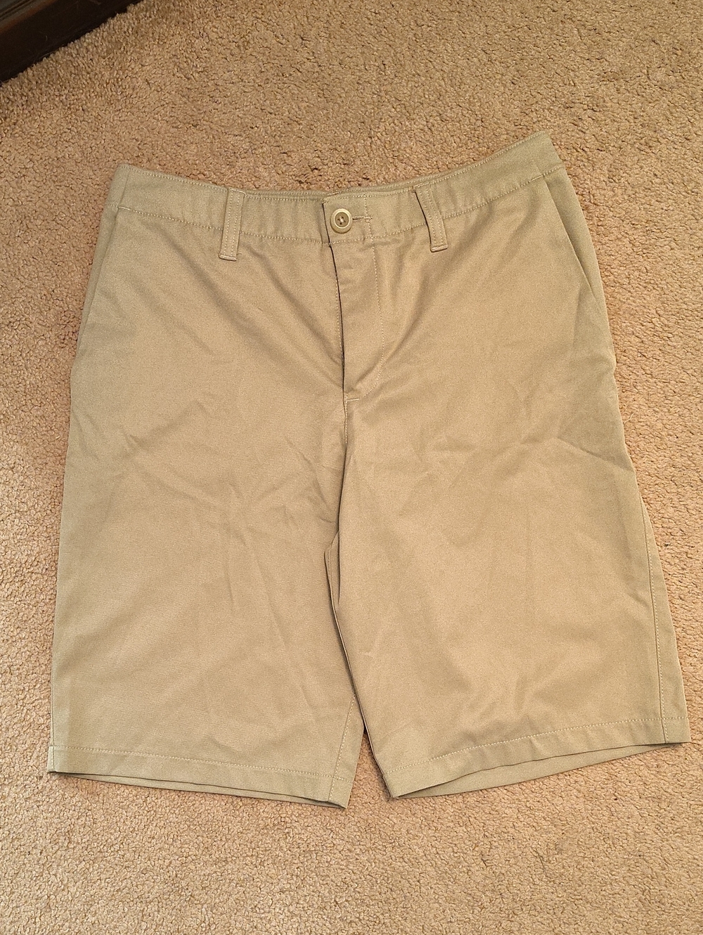 Under Armour Kids Khaki Flat-Front Performance Shorts